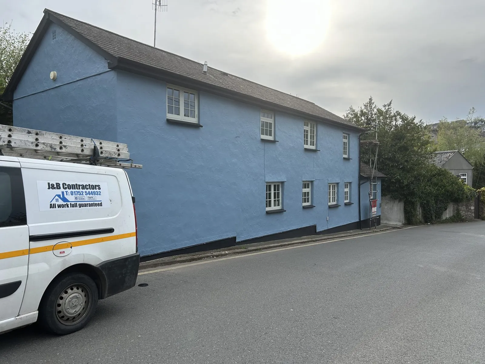 Exterior painting of a detached house in Kingsteignton